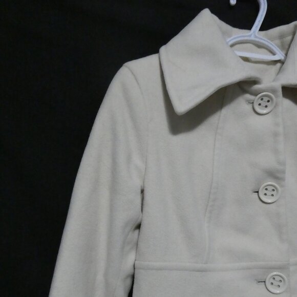 KENNETH COLE REACTION | size 6 | Ivory Button-Up Coat | Slashed Front Pockets - Picture 3 of 16